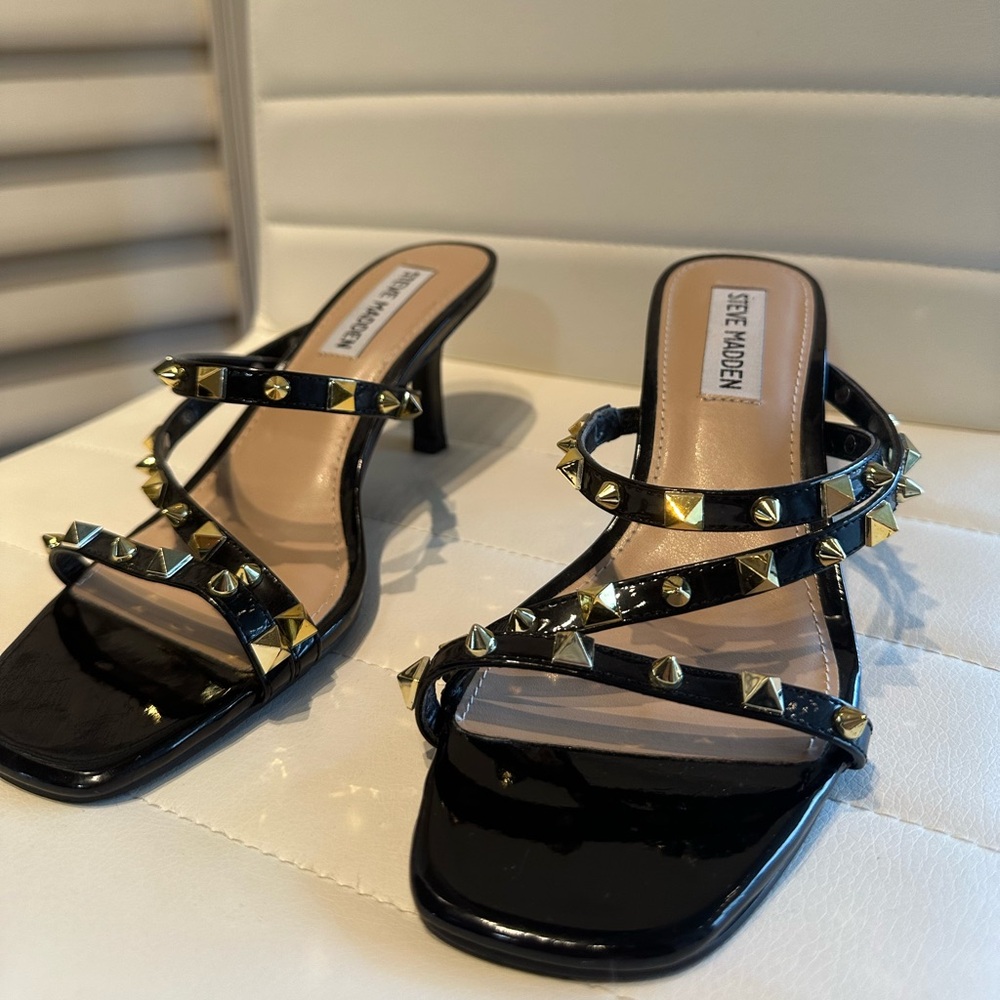 Steve Madden Short Strap Heel
